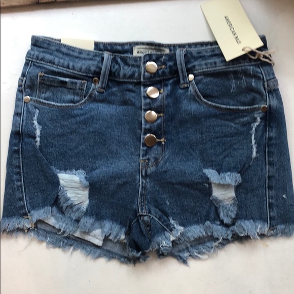 Best denim shorts ever! - Picture 2 of 6